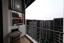 Sims Urban Oasis (D14), Condominium #489781011